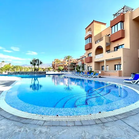 Family By The Sea, Wifi, Heated Pool In South Tenerife