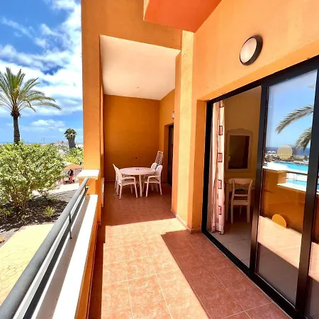 Family By The Sea, Wifi, Heated Pool In South Tenerife 公寓