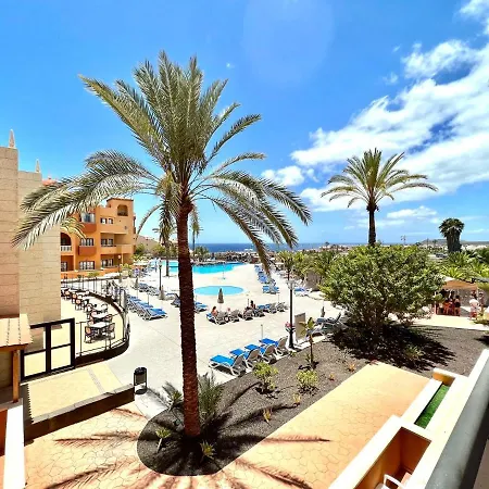 Apartman Family By The Sea, Wifi, Heated Pool In South Tenerife